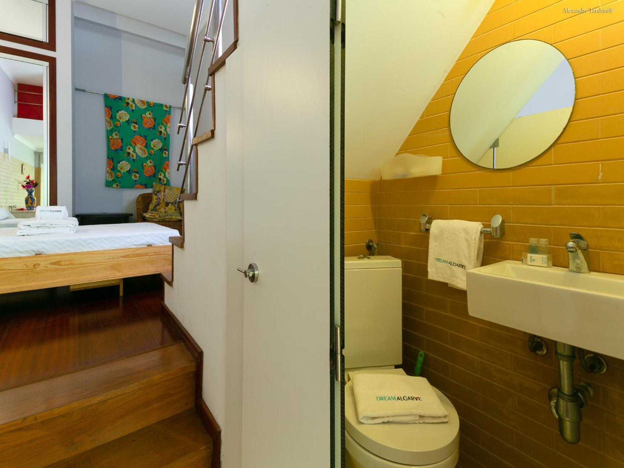 Vakantiehuis B28 - Stylish Typical House *